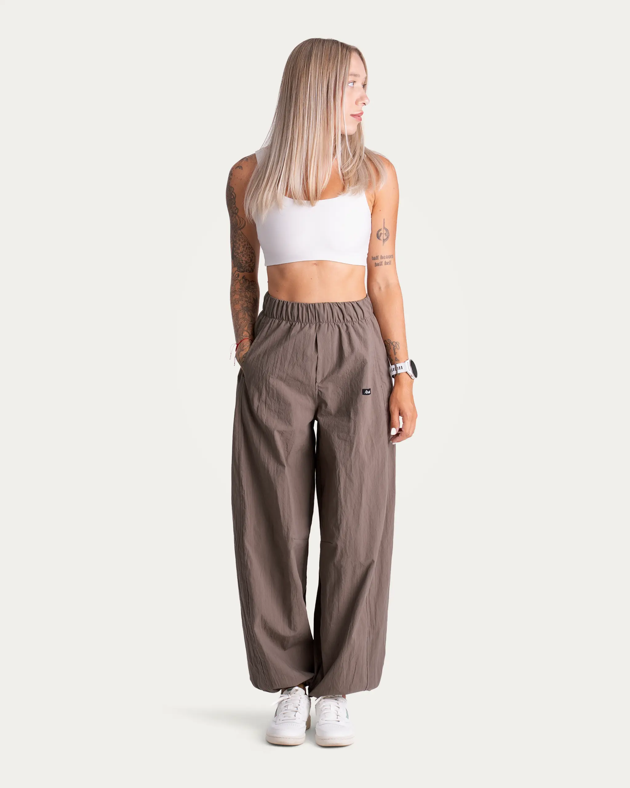 Parachute nohavice – Wallnut