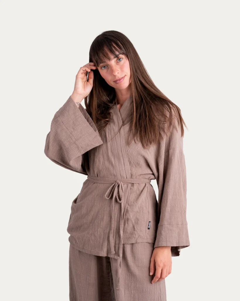 Kimono – Latte