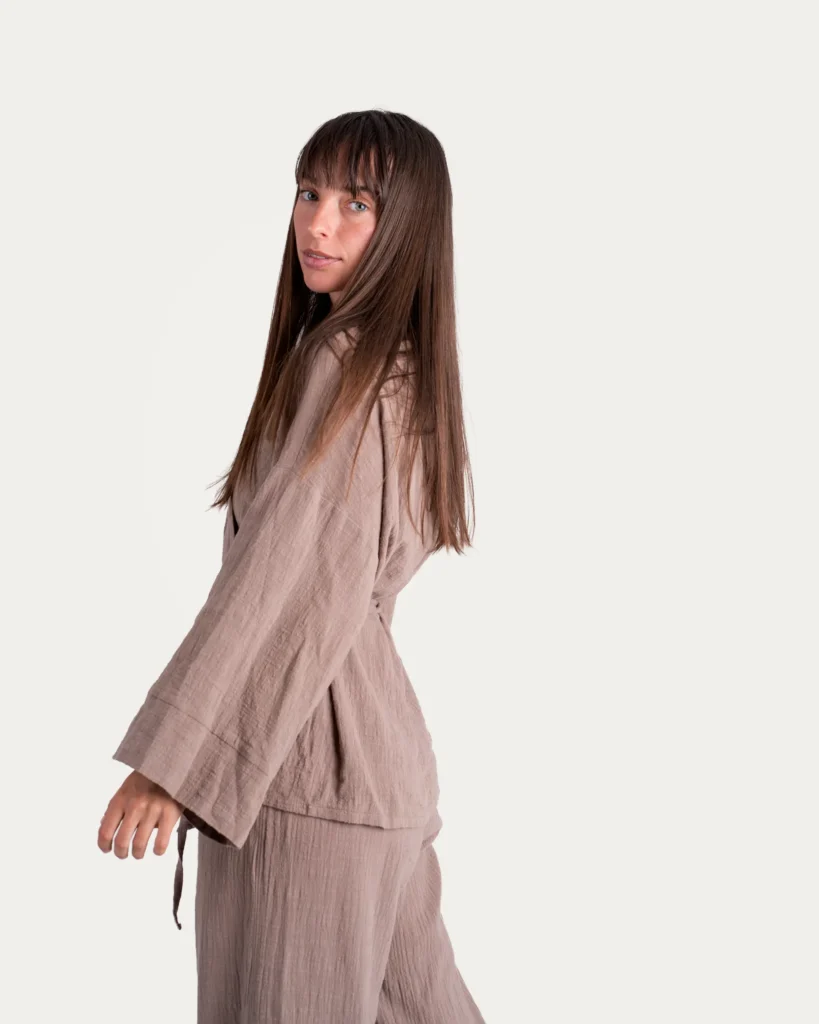 Kimono – Latte