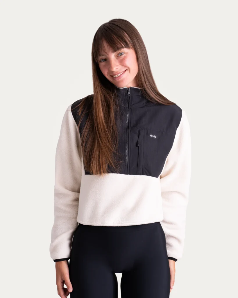 Cropnutá mikina Sherpa – Ivory